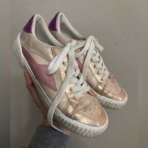 Blowfish Malibu Willa sneakers in metallic rose gold‎ size 7
